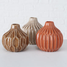 Laden Sie das Bild in den Galerie-Viewer, Vase "Lenja" von BOLTZE