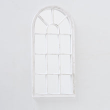 Laden Sie das Bild in den Galerie-Viewer, Spiegel "Nuria" von BOLTZE