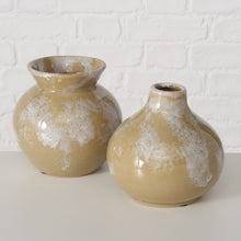 Laden Sie das Bild in den Galerie-Viewer, Vase "Nimar" von BOLTZE