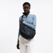 Laden Sie das Bild in den Galerie-Viewer, Moon Bag Large