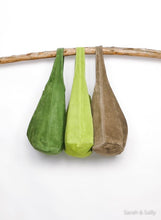 Laden Sie das Bild in den Galerie-Viewer, Beuteltasche Wildleder