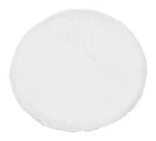 Laden Sie das Bild in den Galerie-Viewer, Dekofell Sitzauflage