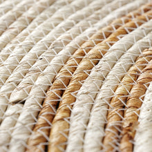 Laden Sie das Bild in den Galerie-Viewer, Handgewebter Teppich MARLY rund