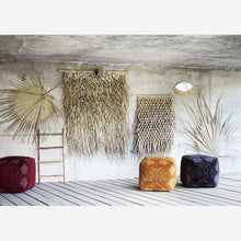 Laden Sie das Bild in den Galerie-Viewer, Wandobjekt / Wanddeko Palmblatt natur von Madam Stoltz 85x100cm