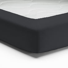 Laden Sie das Bild in den Galerie-Viewer, Spannbettlaken PERKAL Farbe 556 Titan