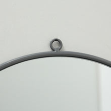Laden Sie das Bild in den Galerie-Viewer, Spiegel CENTRO rund mit Ablage aus Eisen in Grau