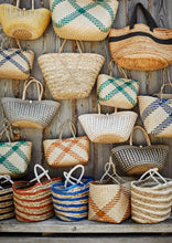 Laden Sie das Bild in den Galerie-Viewer, Gestreifter Shopper aus Seegras / Kobaltblau