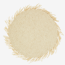 Laden Sie das Bild in den Galerie-Viewer, Tischset Natur aus Korb mit Fransen