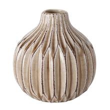 Laden Sie das Bild in den Galerie-Viewer, Vase &quot;Lenja&quot; von BOLTZE
