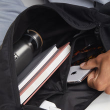 Laden Sie das Bild in den Galerie-Viewer, Moon Bag Large
