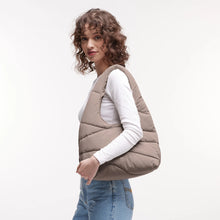 Laden Sie das Bild in den Galerie-Viewer, Wavy Puffer Shoulder Bag
