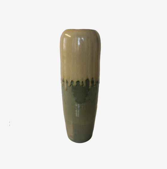 Grüne Vase mit Farbverlauf